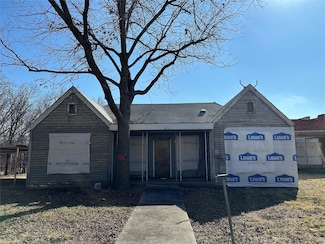 111 W Mesquite St, Coleman, TX 76834