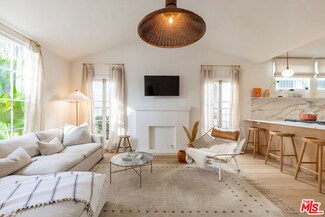 626 Huntley Dr, West Hollywood, CA 90069