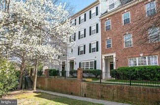 8041 Gatehouse Rd Unit 16, Falls Church, VA 22042