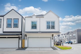 8402 Berry Green Ln, Houston, TX 77022