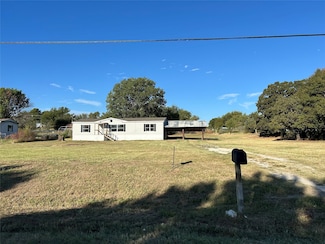 118 Hilltop Meadows Dr, Springtown, TX 76082