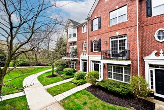 11935 Riley Dr Unit 5, Zionsville, IN 46077