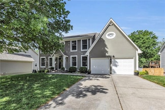 2007 NE Newport Ct, Blue Springs, MO 64014