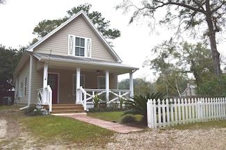 42 John David Dr, Crawfordville, FL 32327