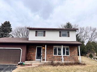 14 Hollybrook Ct, Madison, WI 53716