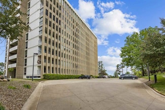 2222 1st Ave NE Unit 107, Cedar Rapids, IA 52402