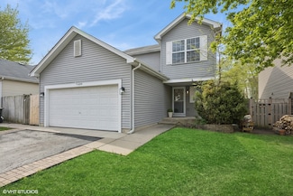 639 Navajo St, Round Lake Heights, IL 60073