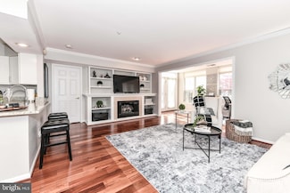 6601 Thackwell Way, Alexandria, VA 22315