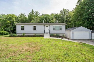 26 Brian St, Sandown, NH 03873