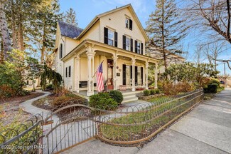 721 Scott St, Stroudsburg, PA 18360