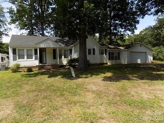 133 Nantz St, Mount Holly, NC 28120