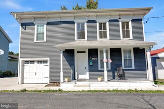 130 N Pine St, Berrysburg, PA 17005