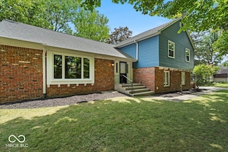 8849 Shagbark Rd, Indianapolis, IN 46260