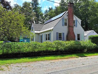 20 Bay St, Claremont, NH 03743