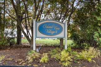 226 Austin Ryer Ln Unit 226, Branford, CT 06405