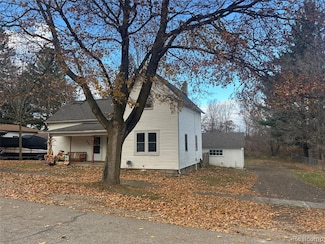 5447 North St, Dryden, MI 48428