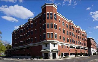 600 Albert Ave Unit 418, East Lansing, MI 48823