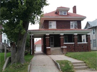 1808 Jackson St, Sioux City, IA 51105