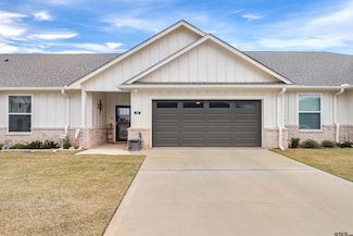 6111 Hamilton Meadows Way, Tyler, TX 75703