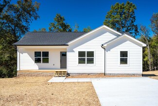550 Nickajack Cir, Jasper, TN 37347