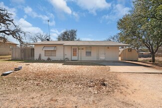 149 W Bluebriar Dr, Granite Shls, TX 78654
