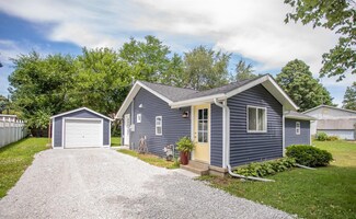 104 D St, Union Mills, IN 46382