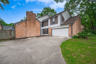 520 S Rivershire Dr, Conroe, TX 77304