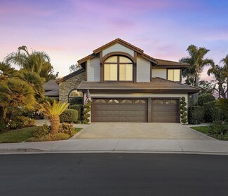 724 S Hidden Creek Cir, Anaheim, CA 92808