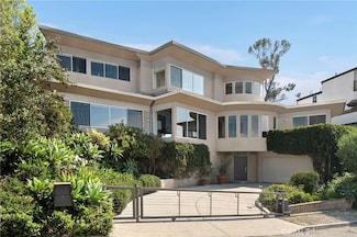 3858 Buena Park Dr, Studio City, CA 91604