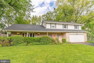 1409 Smokehouse Ln, Harrisburg, PA 17110