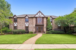 131 Mulberry Dr, Metairie, LA 70005