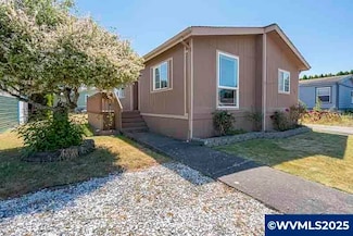 130 Carmel Dr, Aumsville, OR 97325