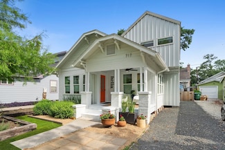 717 E 23rd St, Houston, TX 77008