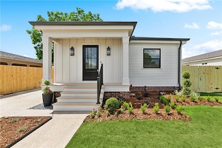 4412 Camel St, Metairie, LA 70001
