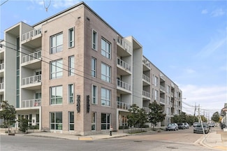900 Bartholomew St, New Orleans, LA 70117