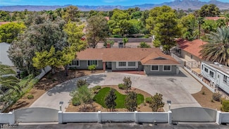 2667 S Torrey Pines Dr, Las Vegas, NV 89146