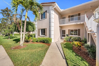 700 Saratoga Cir Unit 101, Naples, FL 34104