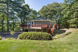 26 Robert St, Clinton, MA 01510