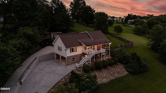 1110 Hide Away Ln, Kodak, TN 37764