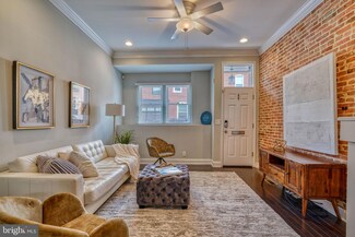 4 S Curley St, Baltimore, MD 21224