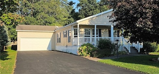 6289 Murphy Dr, Victor, NY 14564