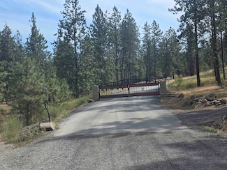 XX Syringa, Nine Mile Falls, WA 99026