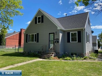 1534 10th St S, Virginia, MN 55792