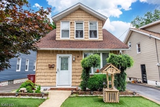 12 Ackerman St, Nutley, NJ 07110