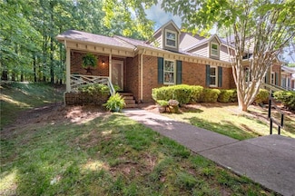 42 Milpond Ln, Greensboro, NC 27455