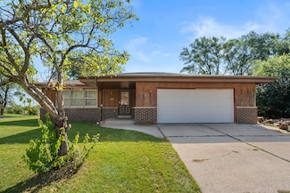 6172 N 116th St, Milwaukee, WI 53225
