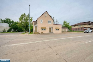205 10th St S, Virginia, MN 55792