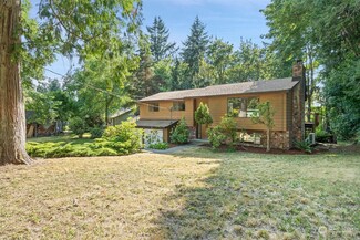 3125 Rocky Point Rd NW, Bremerton, WA 98312