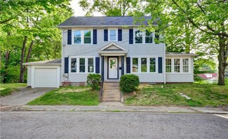 1761 Oberlin Ct NW, Canton, OH 44703