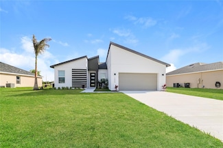 1055 Desmoines Ln, Poinciana, FL 34759